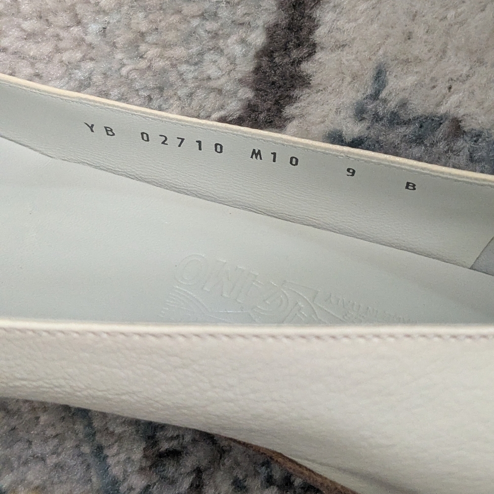 Salvatore Ferragamo Off White Flats With Gold Buckle Detail - 9B - Picture 9 of 11